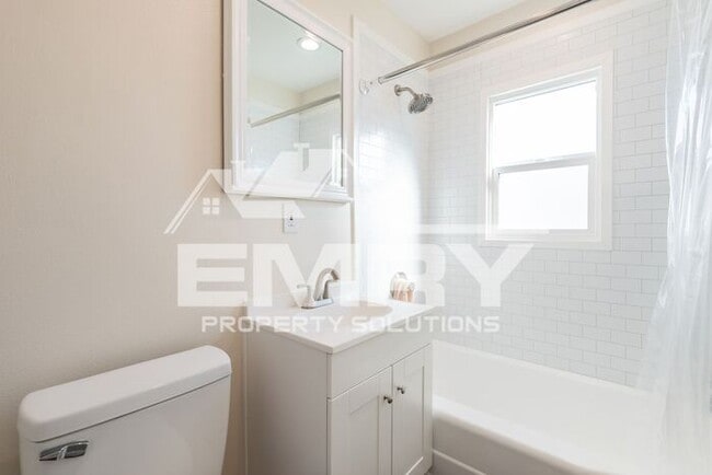 Building Photo - New 3 Bedroom 1 Bathroom House for Rent in Ontario CA 91764