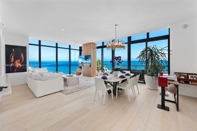Building Photo - 2201 Collins Ave