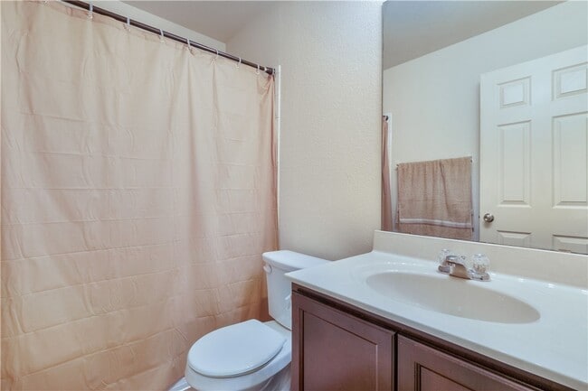 Building Photo - 18008 Ryegate Dr