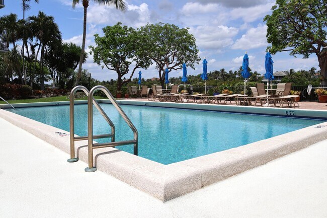 Building Photo - 3545 S Ocean Blvd