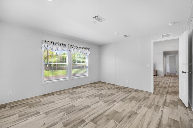 Building Photo - 8544 S 78th St
