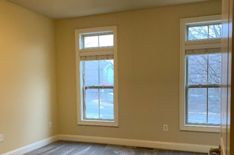 Building Photo - 817 Perennial Dr