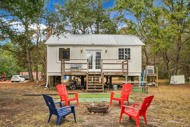 Building Photo - 7951 Doar Rd