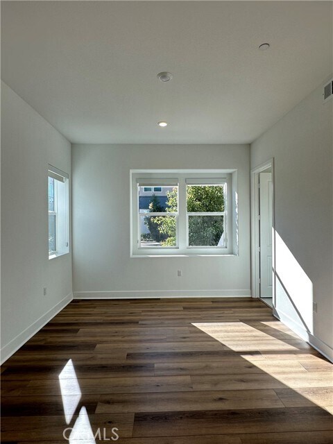 Building Photo - 101 Stockholm