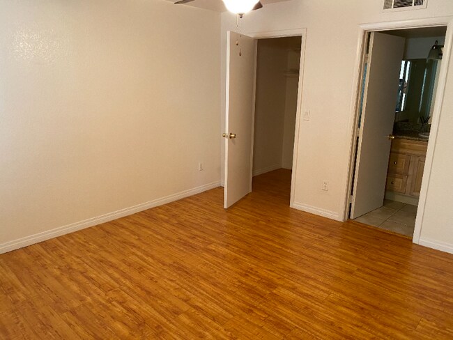 Building Photo - 2300 E Silverado Ranch Blvd