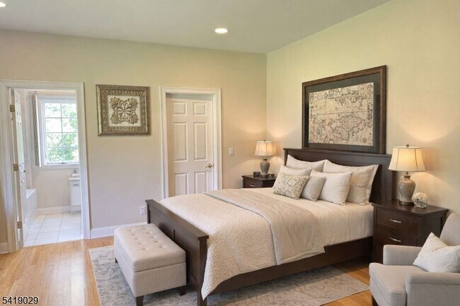 Building Photo - 104 Darren Dr