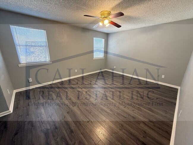 Building Photo - 4 Bedroom Home in Mabelvale