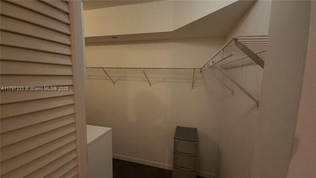 Building Photo - 5900 Collins Ave