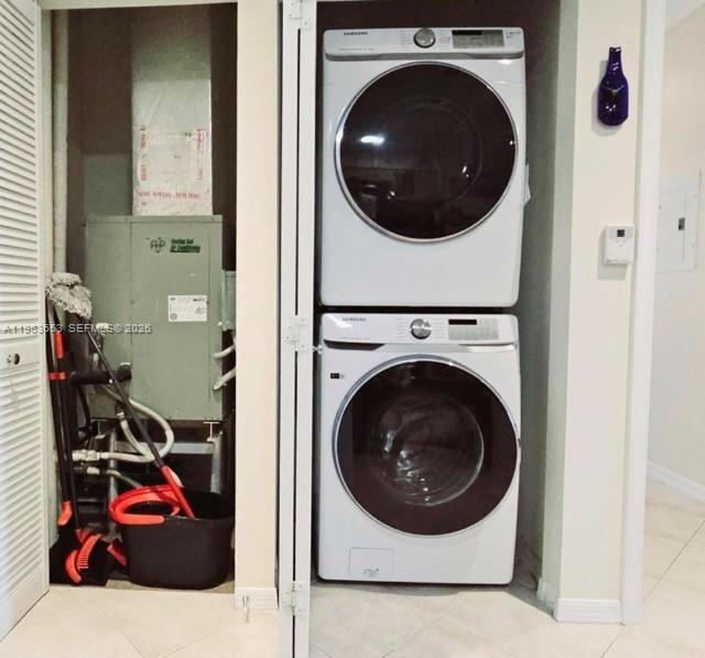 Building Photo - 2080 S Ocean Dr