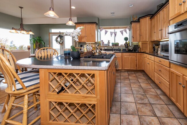 Building Photo - 11300 Stroganof Drive