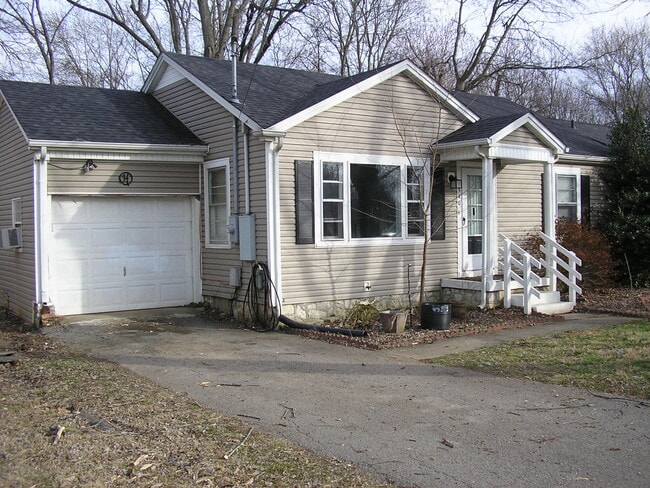 Primary Photo - 1540 Virginia Dr