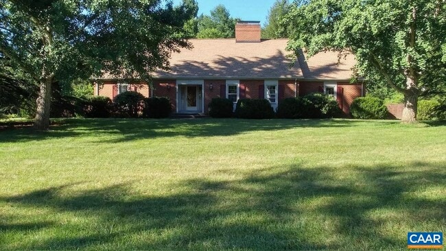Building Photo - 214 Montvue Dr