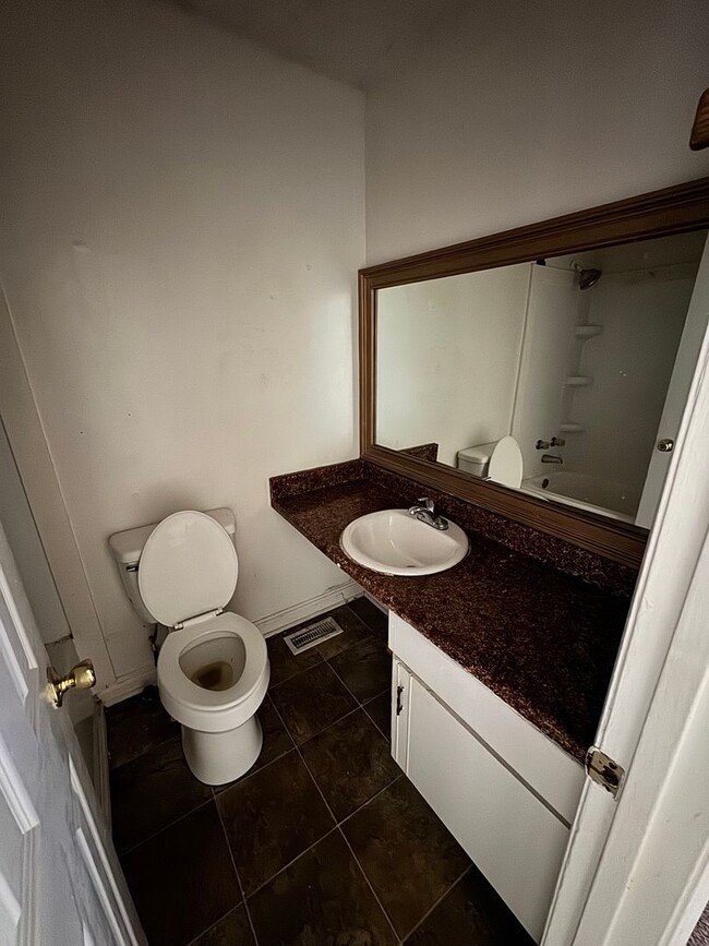 Building Photo - (Currently working on the property) 3/2 in...
