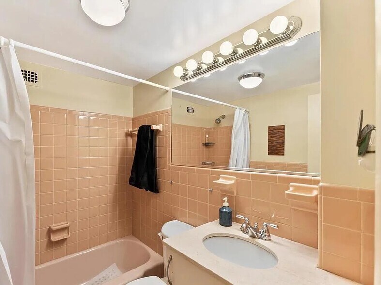 Building Photo - 4343 Cherry Hill Rd