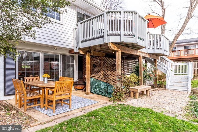 Building Photo - 6519 Engel Dr