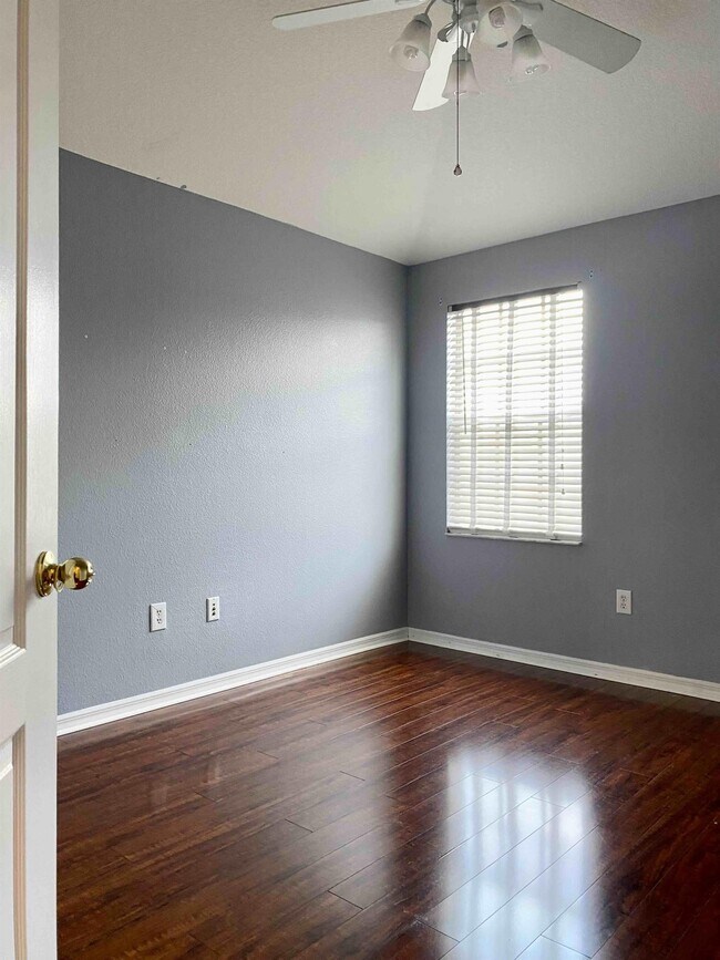 Building Photo - 10503 Chilmark Way