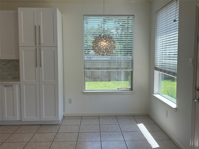 Building Photo - 3815 Shadow Knoll Ct