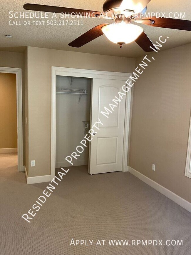Building Photo - 18278 SW Santoro Dr