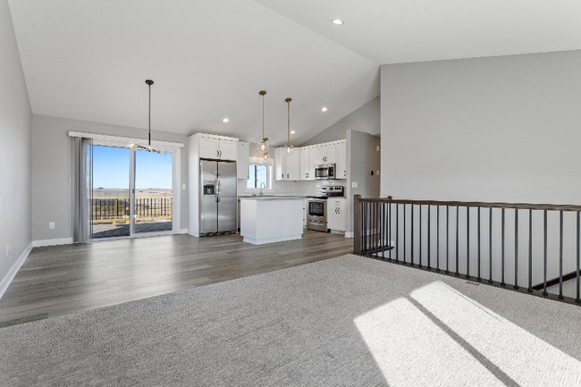 Building Photo - 168 Stonelake Dr SE