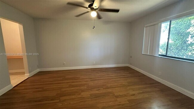 Building Photo - 16551 Blatt Blvd