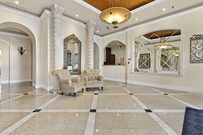 Building Photo - 616 Clearwater Park Rd