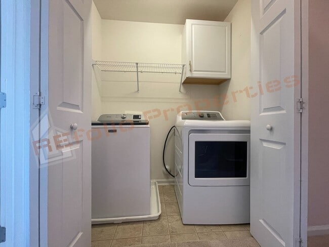 Building Photo - 1304 Cozart St