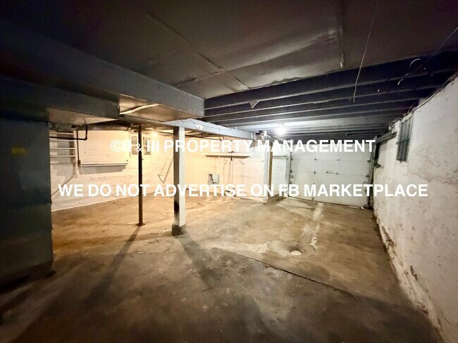 Building Photo - 3032 Elmwood Ave