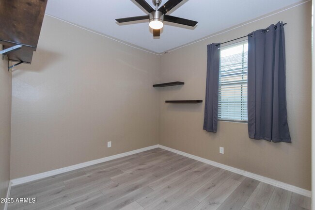 Building Photo - 3951 E Turley St