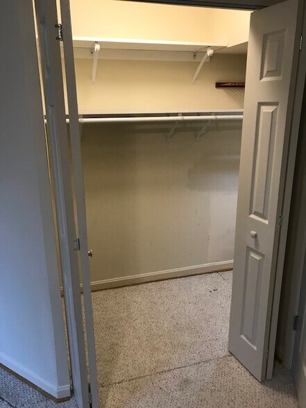 Building Photo - 4410 Washington Blvd