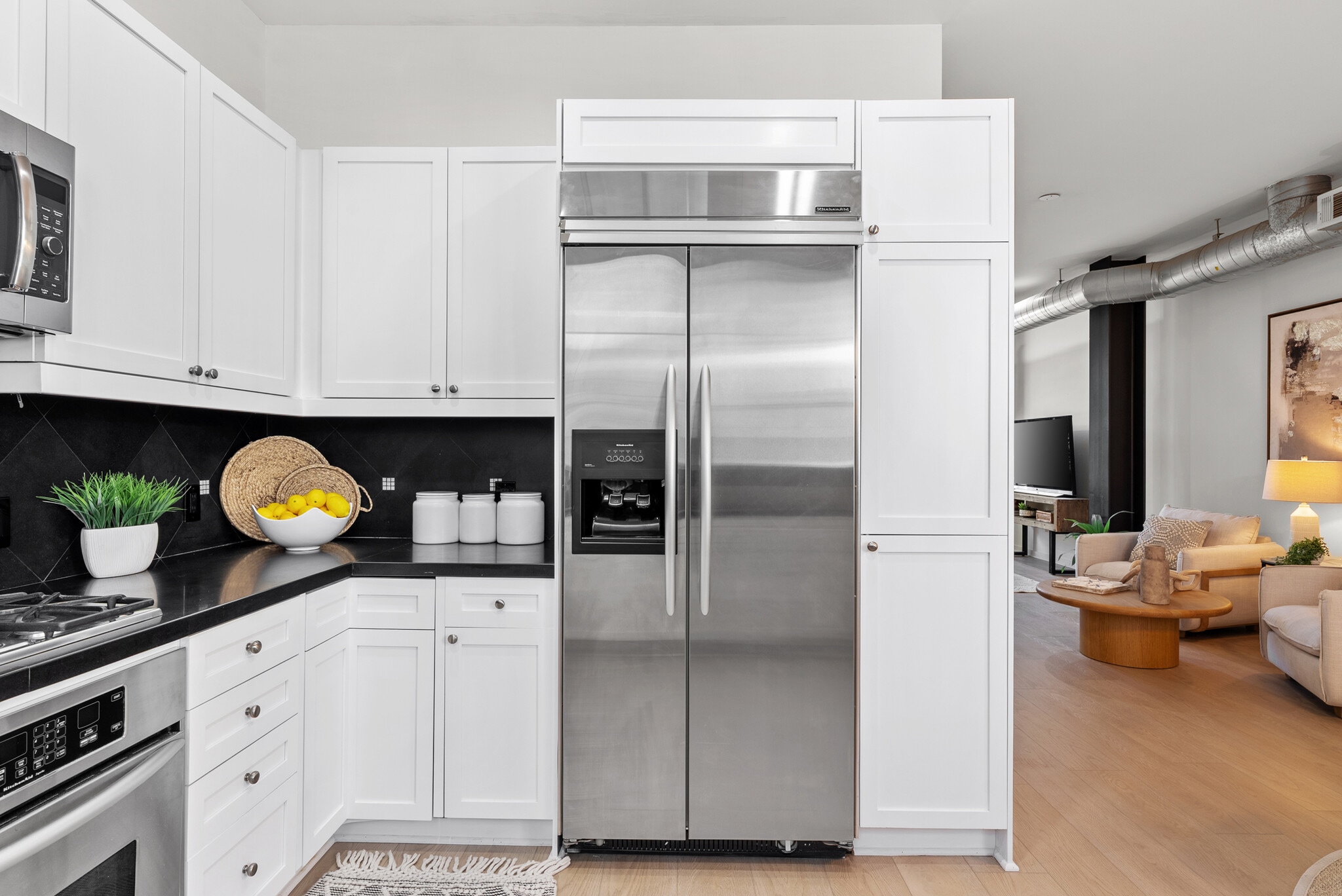 Building Photo - 5350 Playa Vista Dr