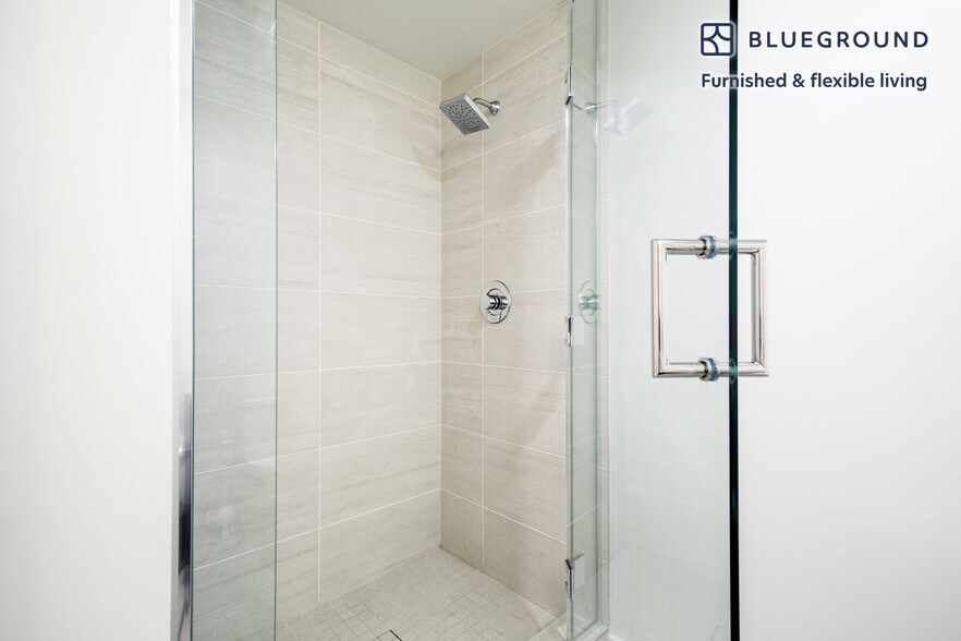 Building Photo - 2116 4th Ave