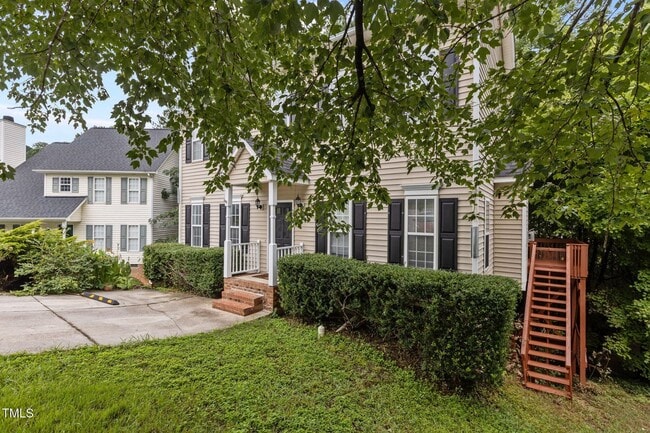 Building Photo - 108 Tarlow Ct