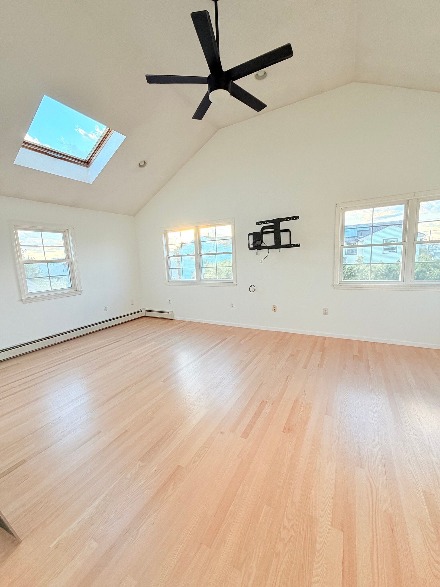 primary bedroom - 74 Grover St
