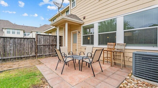 Building Photo - 10543 Day Trail Ln