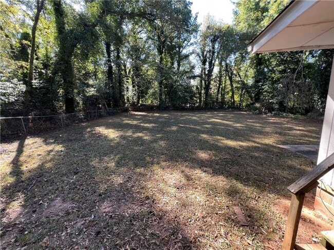 Building Photo - 1083 Center St SW