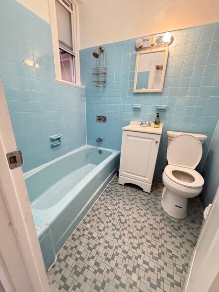 Building Photo - 2566 46th St