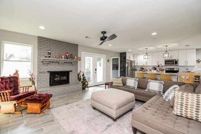 Building Photo - 9235 Pecos St