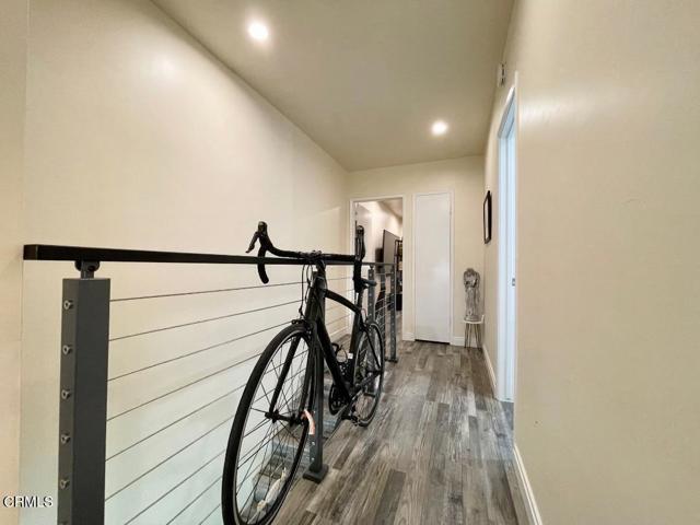 Building Photo - 343 E Surfside Dr