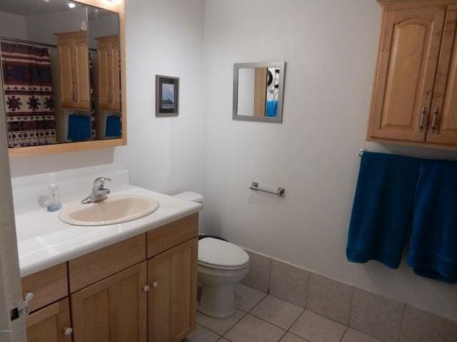 Building Photo - 6125 E Indian School Rd