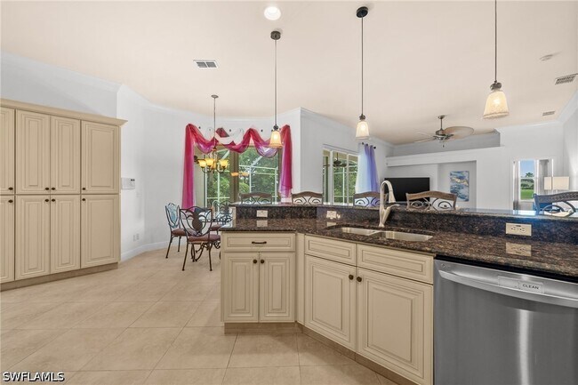 Building Photo - 8906 Lely Island Cir