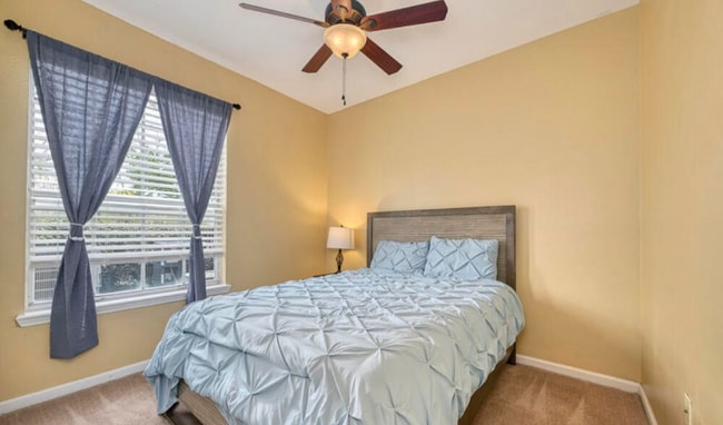 Building Photo - 7990 Baymeadows Rd E