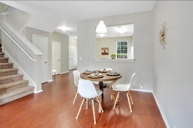 Building Photo - 23843 Single Oak St