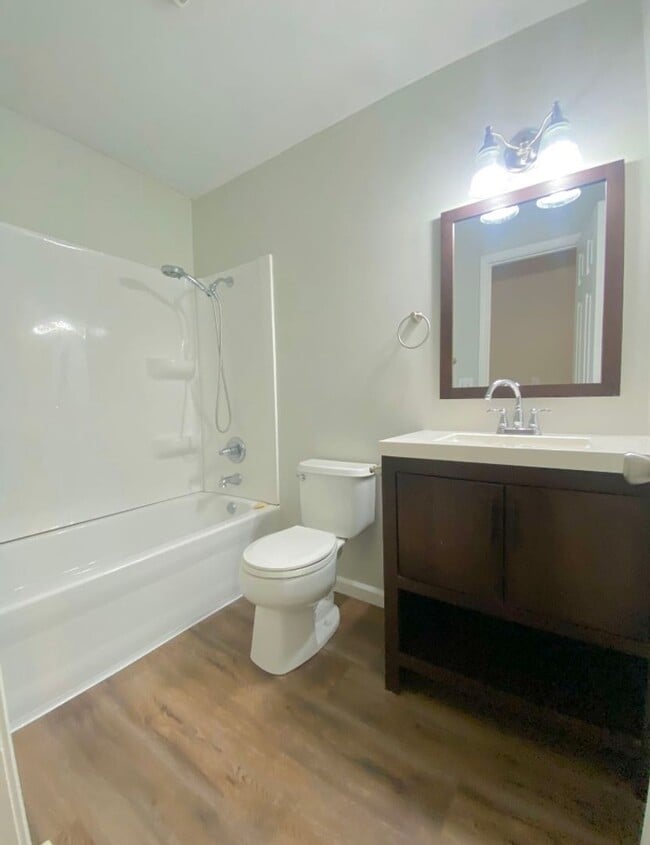 Building Photo - Italian Estates Property Management