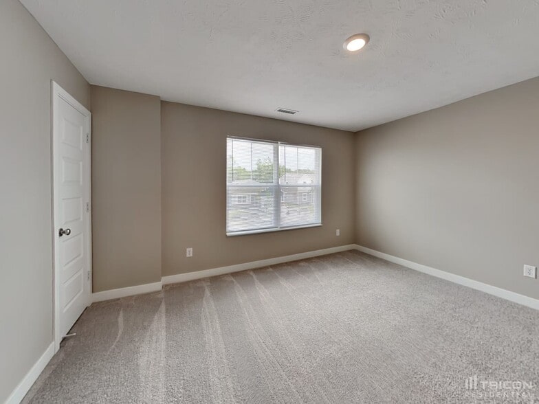 Building Photo - 10003 Sundley Dr