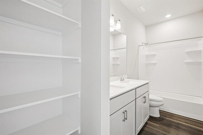 Building Photo - 2333 Moon Tower Trl