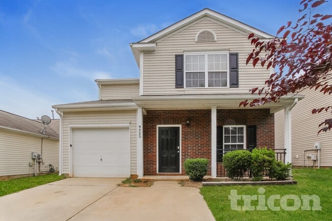 Building Photo - 9225 Newfield St