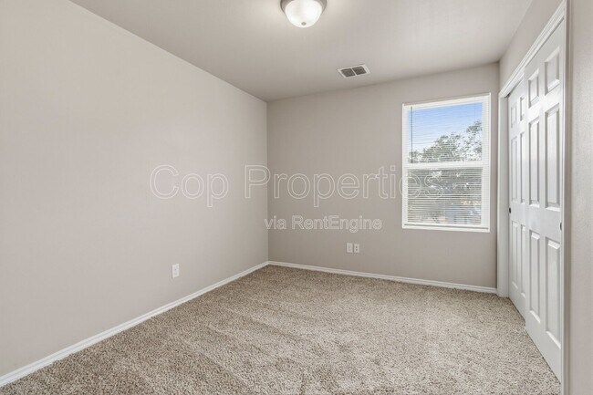 Building Photo - 11103 Belair Dr