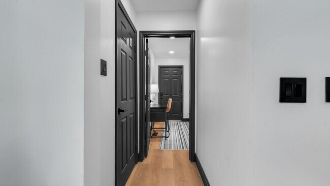 Building Photo - 1279 Indianola Ave