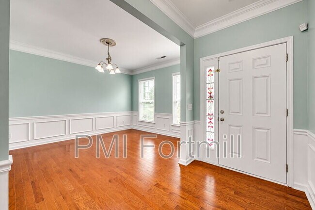 Building Photo - 1080 Crescent Moon Dr