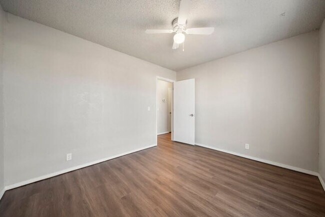 Building Photo - 2823 S 138th E Ave